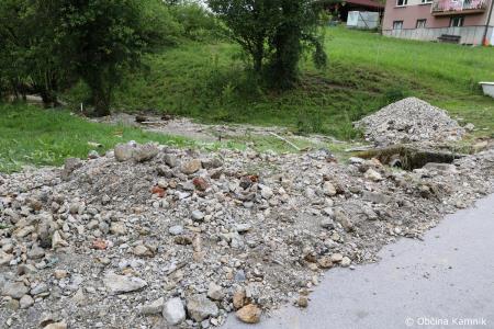 Včerajšnje močno neurje v Motniku (5)